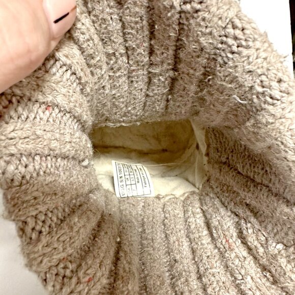 Ugg Cambridge Convertible Boots - Picture 11 of 12